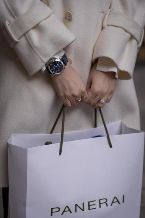 女士服装品牌排行榜前十名(重塑女士机械腕表之美，沛纳海列入手表排行榜前十名)