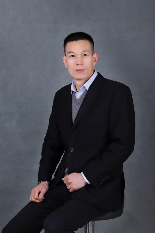 二元店批发(那些年义乌的创业故事——义乌二元店创业者：黄松羽)