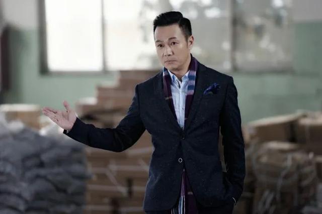 zara官网旗舰店下载(年销售近700亿，这个山东男人如何把女装卖到全球150个国家和地区)