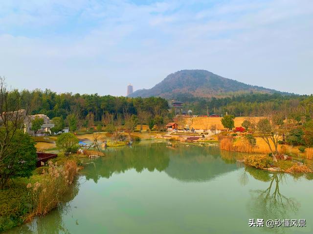 穹顶的意思—秒懂百科(国内极奢华的佛教景区，耗资40亿打造而成，你去过吗？)