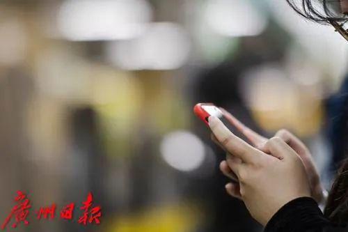 苹果支付宝余额自动转入余额宝怎么关闭(吓坏！一堆APP正在“自动续费”！甚至卸载了都没用……)