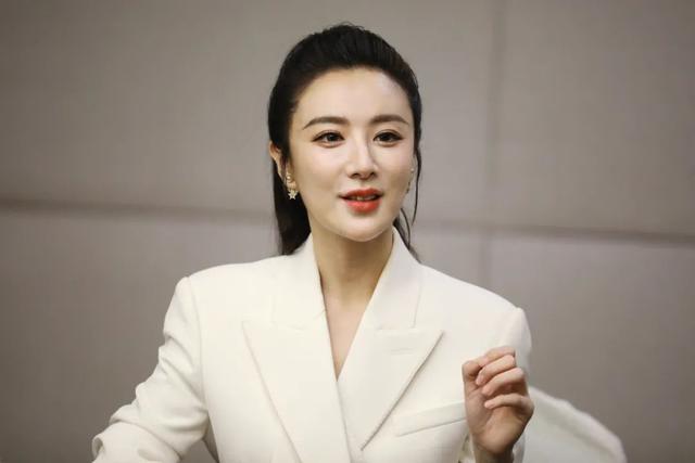 淘宝怎么解除银行卡支付(被罚13.41亿元，为什么是薇娅？)