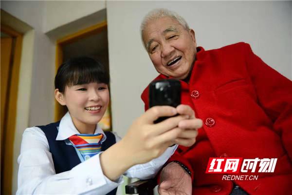 消费者保障服务怎么开通(王婷婷：服务标准做“高”，消费者权益至“上”)