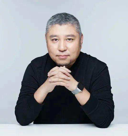 王峻涛除了8848还有什么(从初级程序员到CEO，汤鹏与时代碰撞出的那些“火花”)