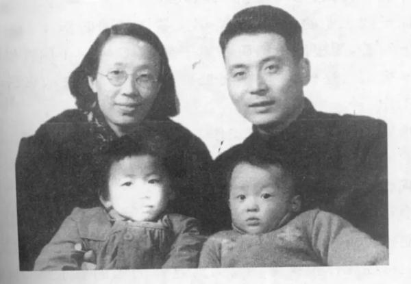 宝宝知道app下载安装(邓稼先，郭永怀……这些核事业的元勋，都是什么样的父亲？)
