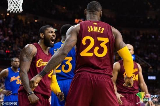 nba圣诞大战骑士vs勇士(NBA圣诞大战：骑士109-108险胜勇士)