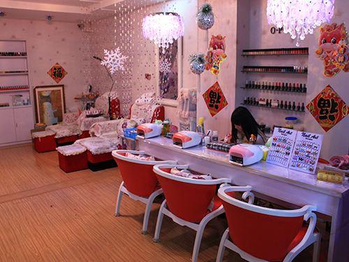 开个美甲店得多少钱(2018年投资一家美甲店需要多少钱 小型美甲3-5万元)