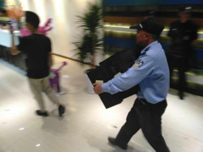 联璧金融最新消息今天(联璧科技遭立案调查：经侦介入 多名员工和多箱东西被警方带走)
