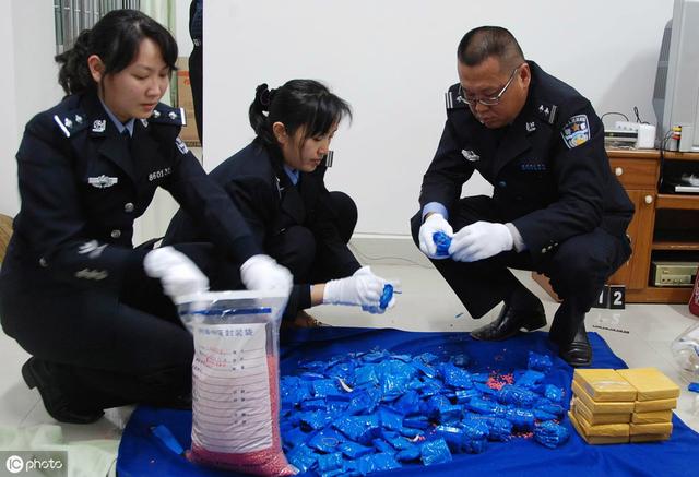 贩毒罪判几年(我国对贩毒罪判多少年，贩卖毒品量刑标准是什么)
