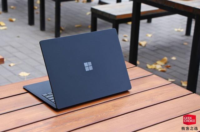 laptop2(微软 Surface Laptop 2 体验：我眼中的最佳轻薄笔记本)