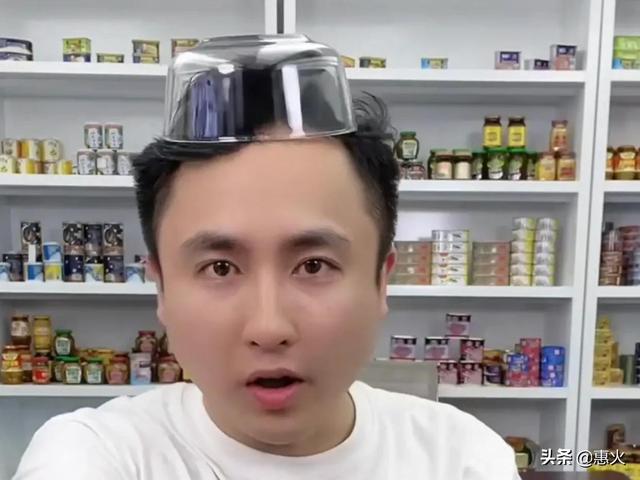 散打哥是练散打的么(正是散打哥这四个特性，让他在互联网上成为了一代枭雄)