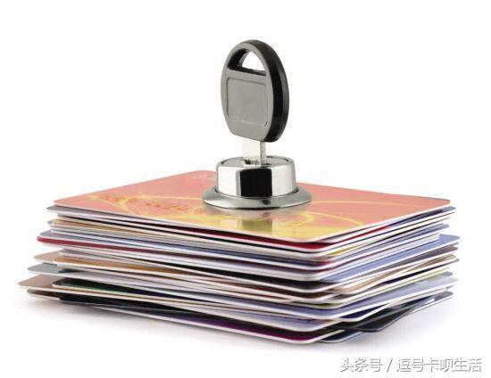 招商银行信用卡临时额度可以分期吗(信用卡临时额度可以分期了？别逗！这些银行都承认了！)