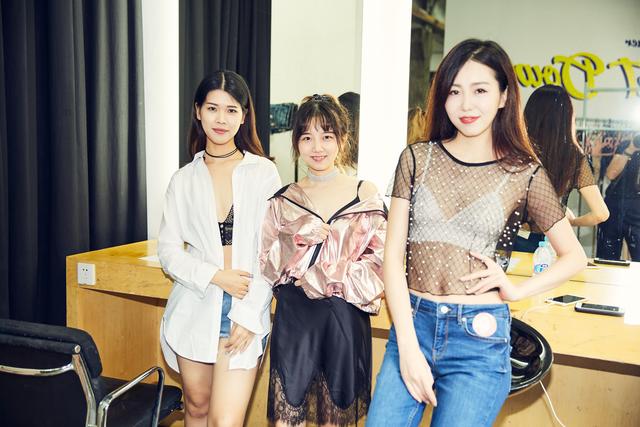 内衣模特招聘信息(逆袭！小胸妹子也可以很性感，淘宝商家月薪十万招聘小胸内衣模特)