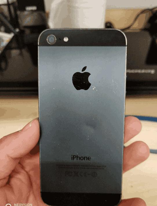 iphone5什么时候出的多少钱(240元买iPhone5，看到系统就想到乔布斯！)
