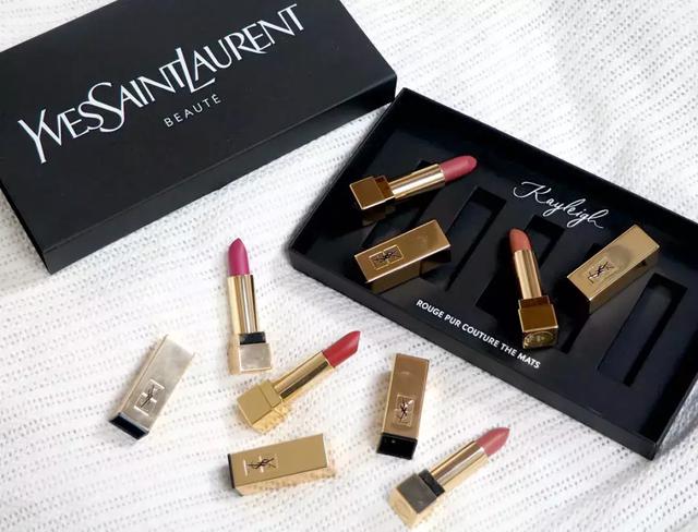 ysl包包属于什么档次(直男眼中只卖口红的YSL，到底属于奢侈品第几梯队？)