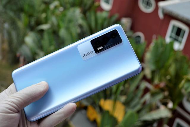 neo5值得购买吗(iQOO Neo5使用60天，吐槽一下使用感受，没入手的可以看一下)