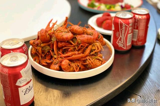 自酿啤酒技术与配方(买啤酒，配料表一旦有“3料”，都是低成本“啤水”，少花冤枉钱)