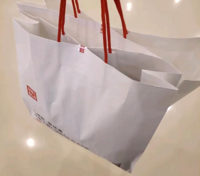 优衣库什么时候打折力度比较大(优衣库打折规律大盘点，百元就能买到网红神裤)
