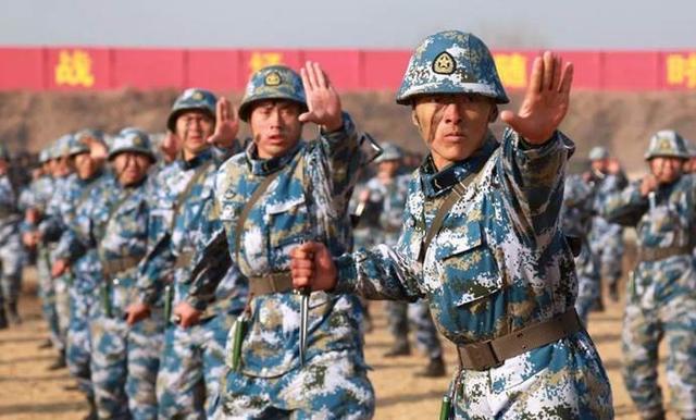当兵的身高要求2021(大学生迎来好消息，2021年参军能保送到军校，不过要满足一定条件)