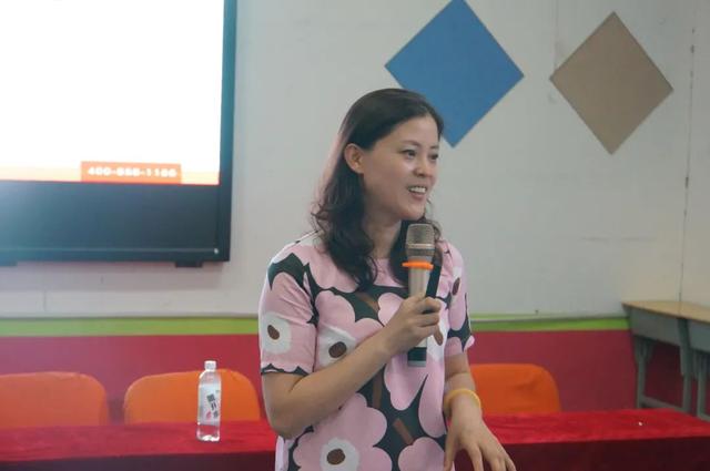 慧凡教育集团:北京慧凡教育创始人温志华在渭南幼师开展培训讲座