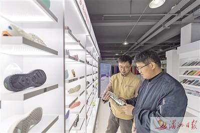 莆田库存鞋批发市场(莆田：打通集采集销渠道——众鞋网络搭建供应链 服务平台助鞋企降本增效)