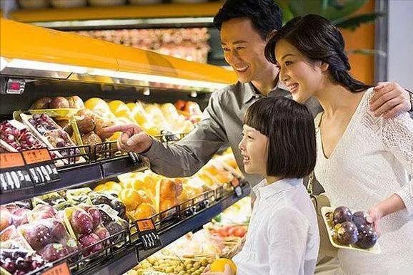 超市里卖什么利润最大(大型超市靠什么赚钱?你以为仅仅是销售商品?还有这2个\u0026#34;隐秘生意\u0026#34;!)