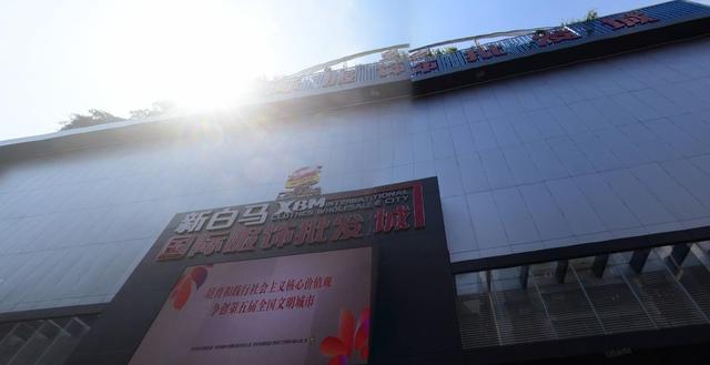 深圳精品男装批发(深圳女装批发市场攻略大全，想找精致原创女装的可不要错过)