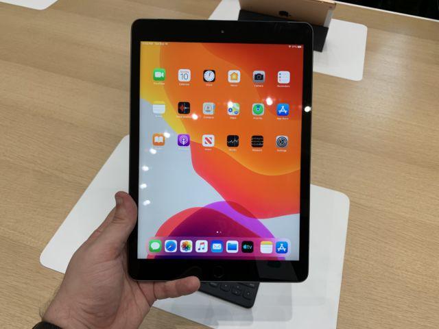 2019款ipad10.2寸(A12+64GB+10.2英寸，iPad 2020入门款不再遗憾，性能媲美台式主机)