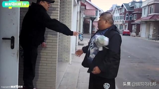 抖音网红图片吃肥皂(千万吃播网红，猝然离世之谜，流量背后的心酸人生)