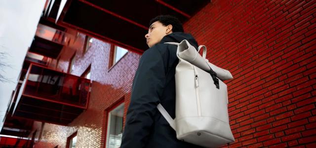 性价比较高的男士钱包品牌(钱包不保！上班、出游都适合的5个高颜值背包品牌)