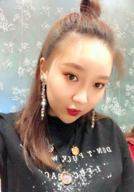 快手个人资料介绍(快手刘大美人个人资料)