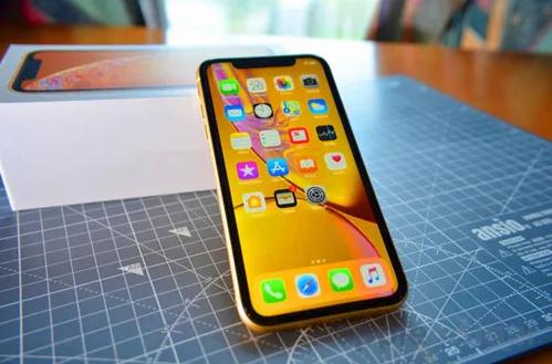 iphone xr 重启(苹果xr自动重启，反复重启亮苹果怎么解决)