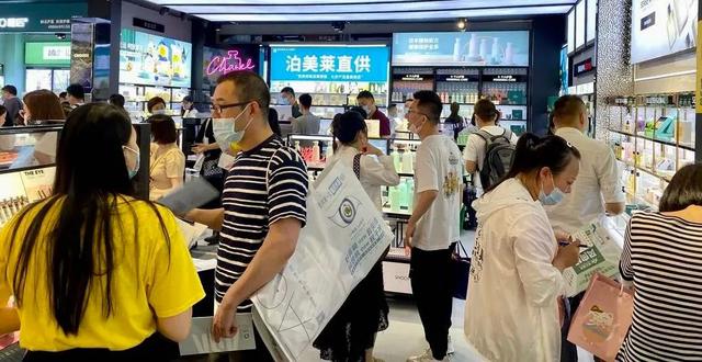 正品化妆品批发厂家直销(解决B、C类化妆品店痛点，泊美莱直供来了！|粤海风云(101))