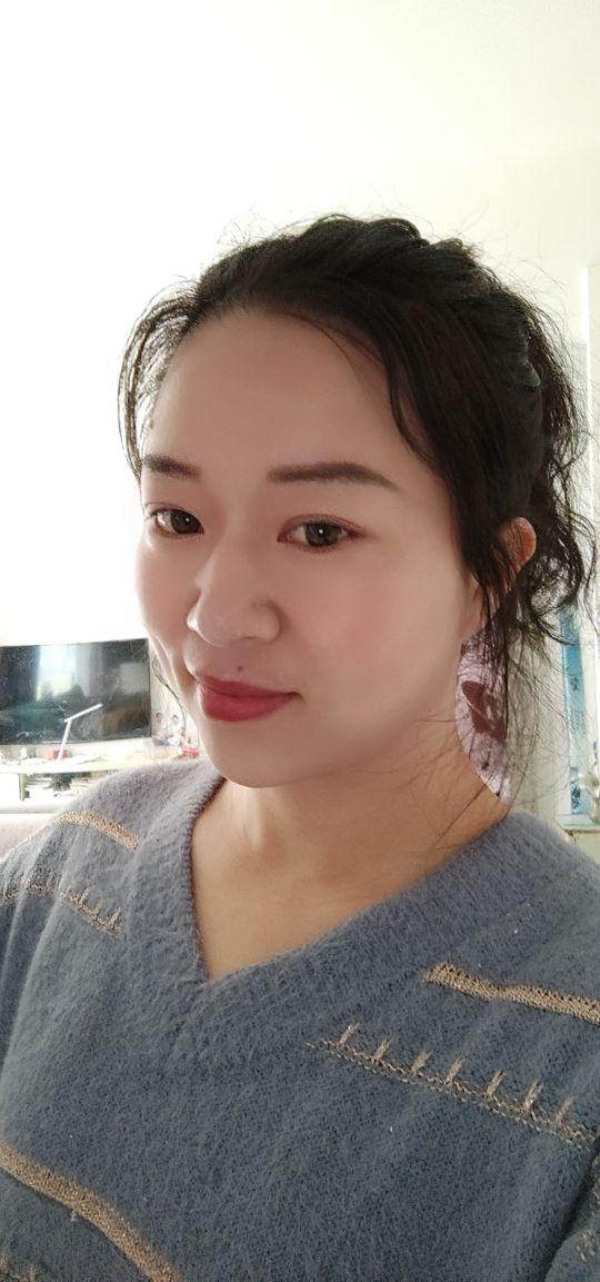 自己在家染发多少分钟可以洗头(染发别去理发店了，教你一个人在家染发)