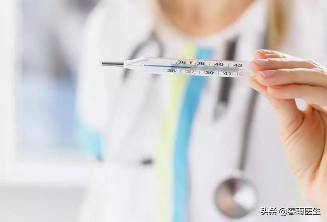 水银体温计怎么用视频(新冠肺炎防控时期，如何正确使用体温计？)
