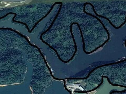 鱼塘租赁合同协议(福建三明清流县410亩高标准鱼塘出租13万元每年，押金20万元，可以租五年)