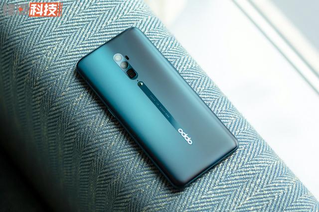 oppo新品reno的卡槽在哪里(这一次我要看得更远：OPPO Reno 10倍变焦版 详细评测)