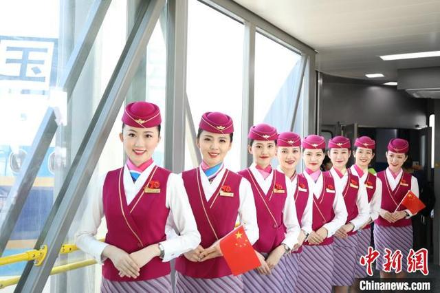 南航快乐飞是什么意思(南航推出“快乐飞”套餐 可无限次兑换国内任意航班机票)