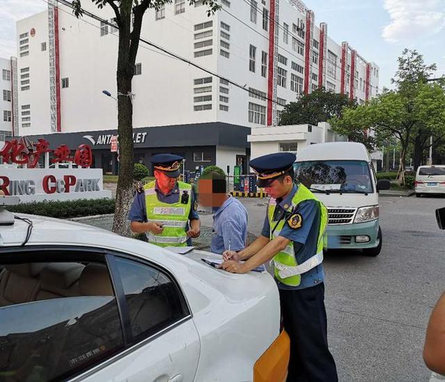 杭州四季青营业时间(四季青的小姐姐们，有专线公交车直达，不要再坐“黑车”啦)