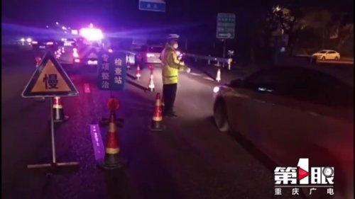 吃蛋黄派查出酒驾算酒驾吗(吃了几个蛋黄派，面包车司机被测出酒驾)