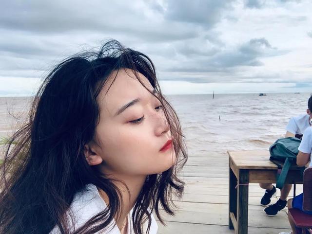 必修加权成绩怎么算(华紫瑾：她教过的学生，竟然都在柬埔寨？)