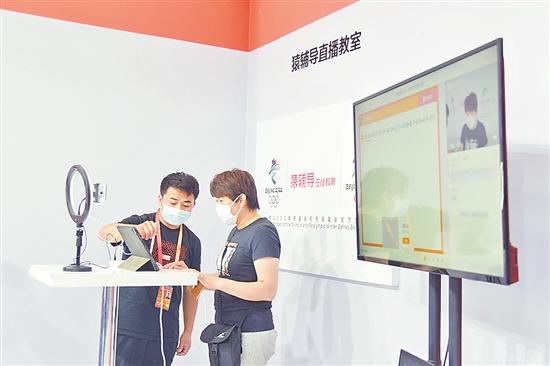 在线教育如何做好上海本地化教研(探索“本地化”网课 在线教育大战进入“下半场”？)