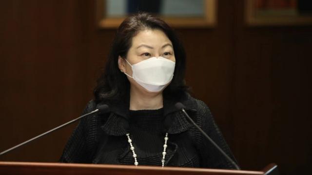 律政司司长是什么级别(香港律政司司长郑若骅：新入职的政府律师须修读内地法律)