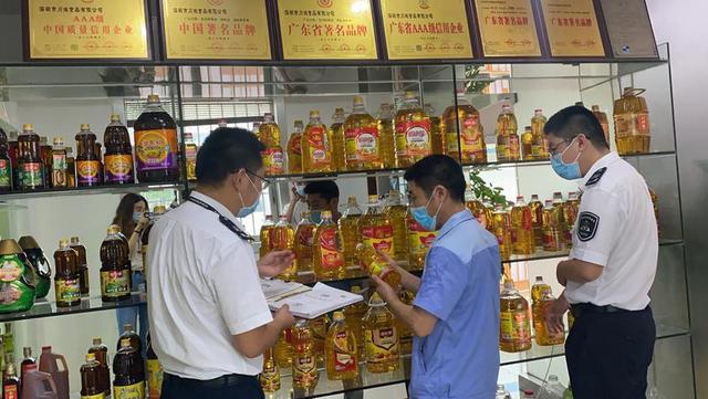 休闲食品批发市场进货渠道食用油的品种(安心油放心吃！龙岗市场监管局开展食用油生产企业专项检查)