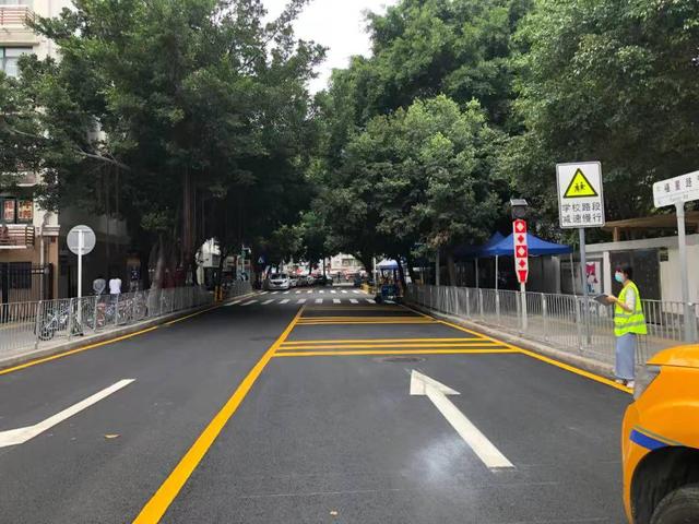 景龙小学(开学在即，深圳全市40所中小学校园周边道路安全“大提升”)