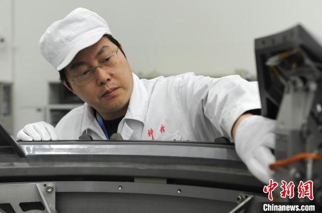 航天冰箱售后服务电话号码(大国重器里的产业工人：从造“航天牌”冰箱到装配“中国第一太空红娘锁”)