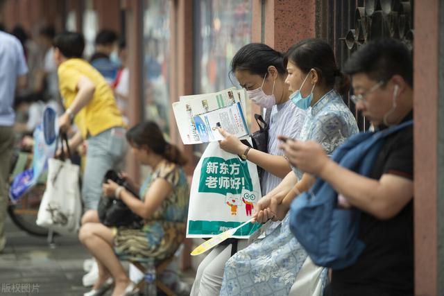 做什么最赚钱又简单(零工经济崛起，普通人该怎么赚钱？这3个趋势你一定要了解)