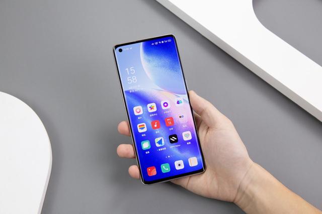oppo手机微信聊天录屏怎么弄(一台手机当两台用？试试打开OPPO这几项功能，谁借手机都不怕)