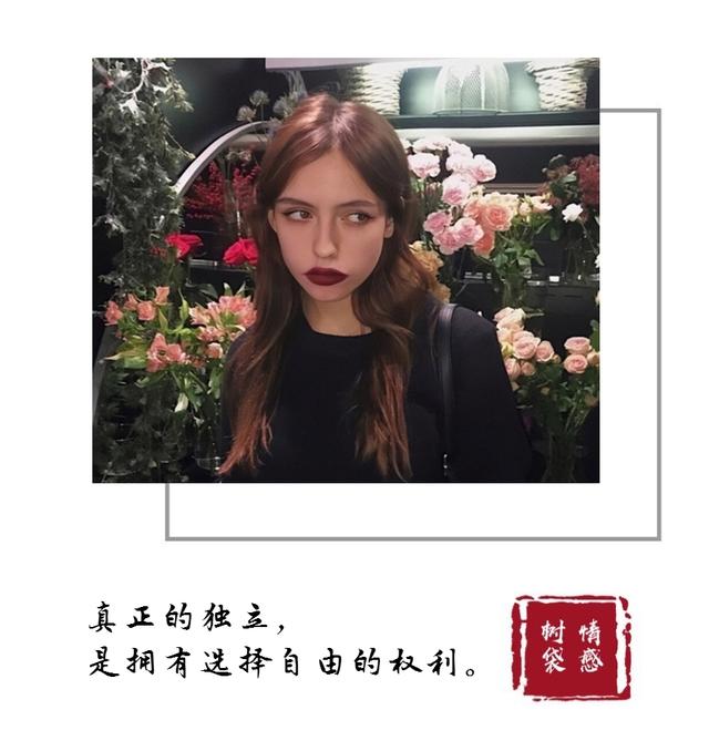 怎么样发朋友圈文字和图片让男友换回(想要前任主动挽回，朋友圈应该这样发)