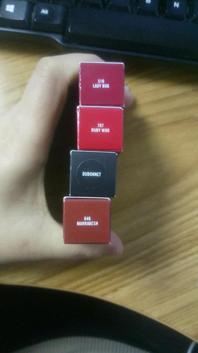 mac魅可口红怎么样(试了MAC的牛血色dubonnet，她们这样说)